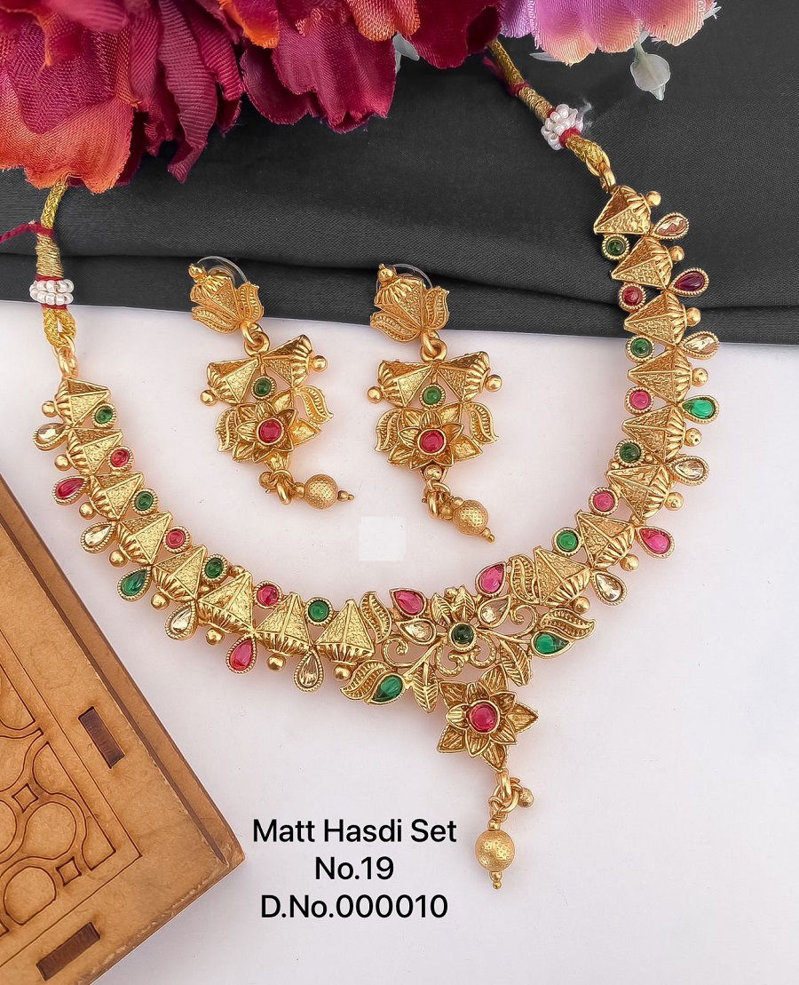 Rajwadi Style Matte Hasdi jewellery Set Catalog